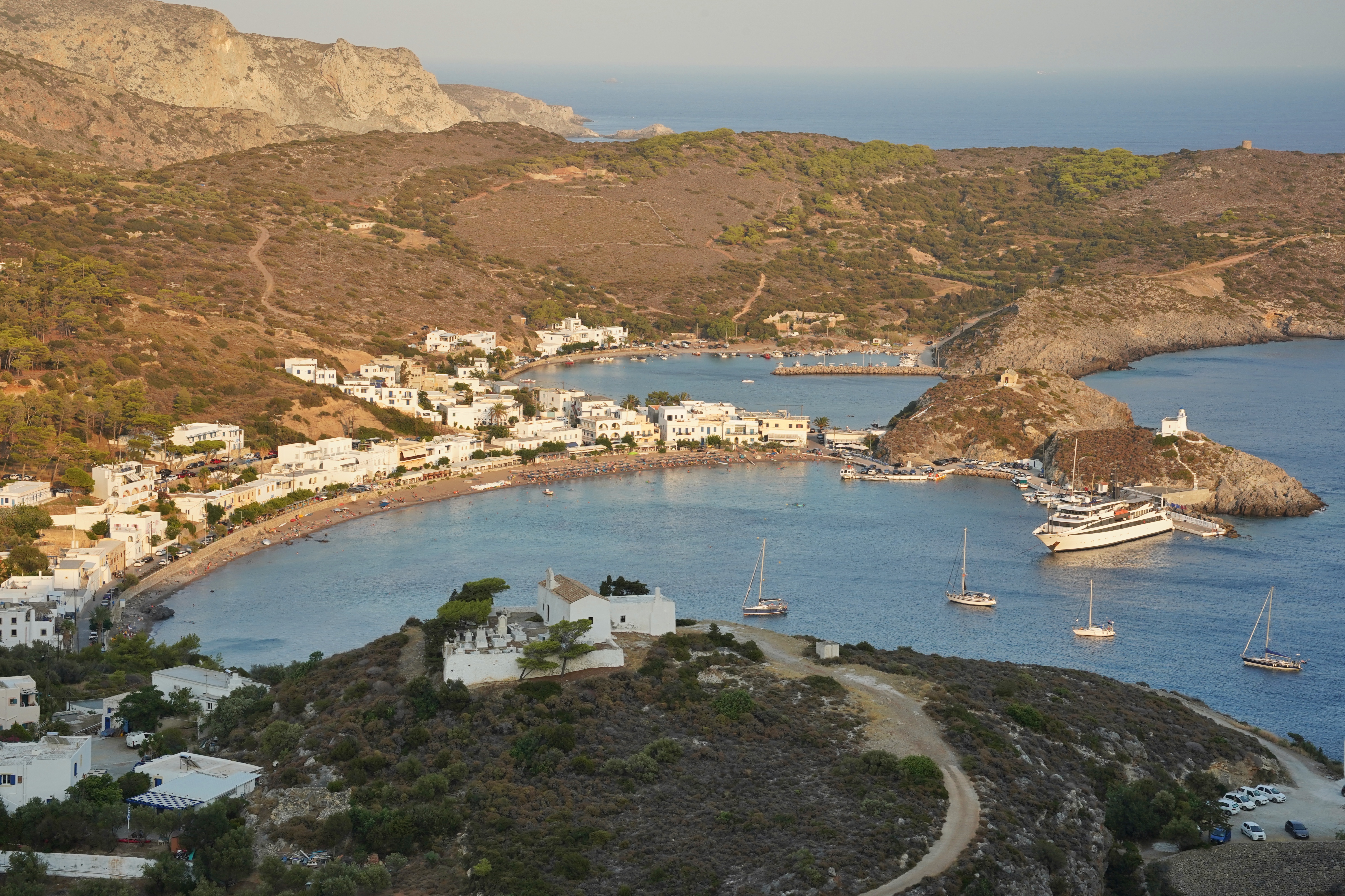 Panoramablick auf eine beeindruckende Sehenswürdigkeit in Griechenland